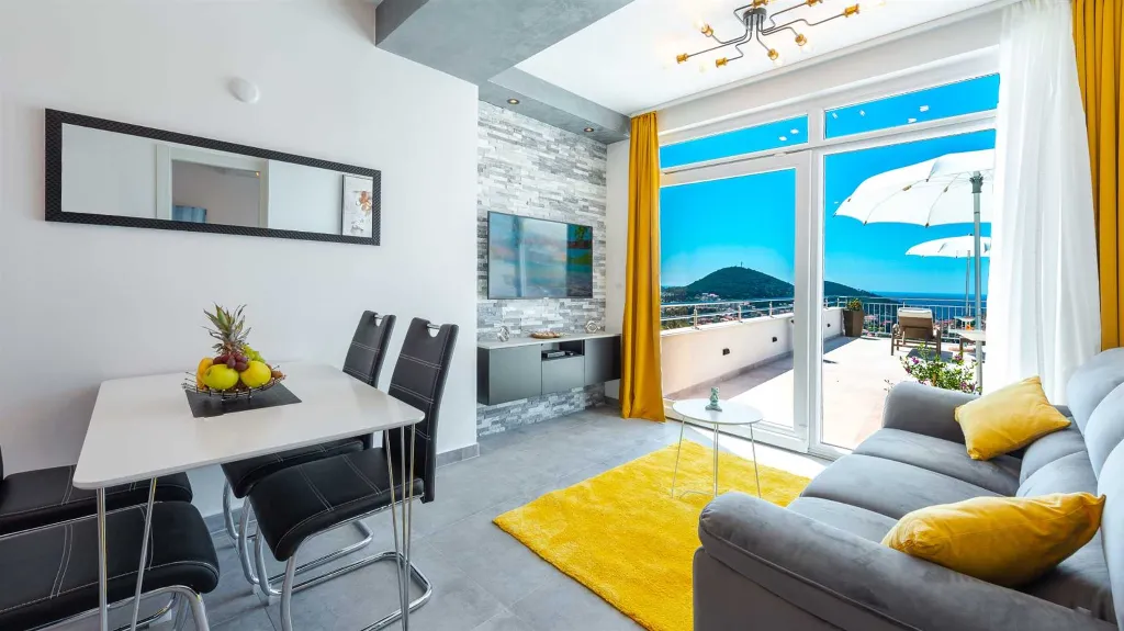 Two-Bedroom Apartment with Sea Views in Dubrovnik