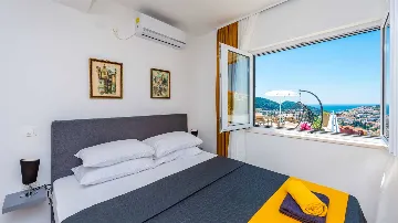 Two-Bedroom Apartment with Sea Views in Dubrovnik