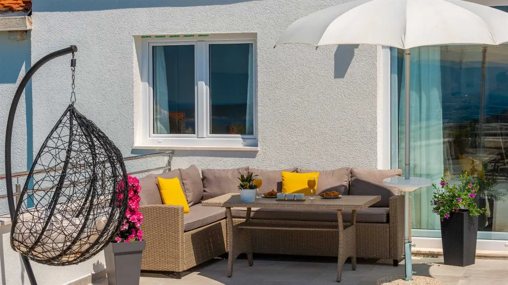 Two-Bedroom Apartment with Sea Views in Dubrovnik