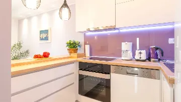 Sea-View Two-Bedroom Apartment in Dubrovnik