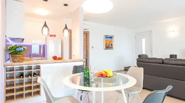 Sea-View Two-Bedroom Apartment in Dubrovnik