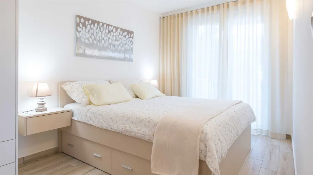 Sea-View Two-Bedroom Apartment in Dubrovnik
