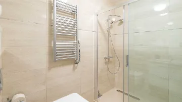 Sea-View Two-Bedroom Apartment in Dubrovnik