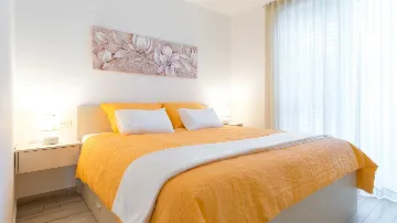 Sea-View Two-Bedroom Apartment in Dubrovnik