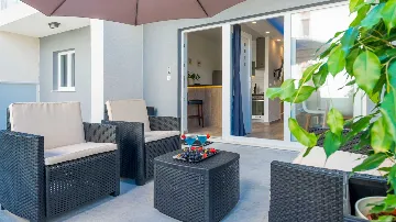 Dubrovnik Lapad 1-Bedroom Apartment for Up to 4