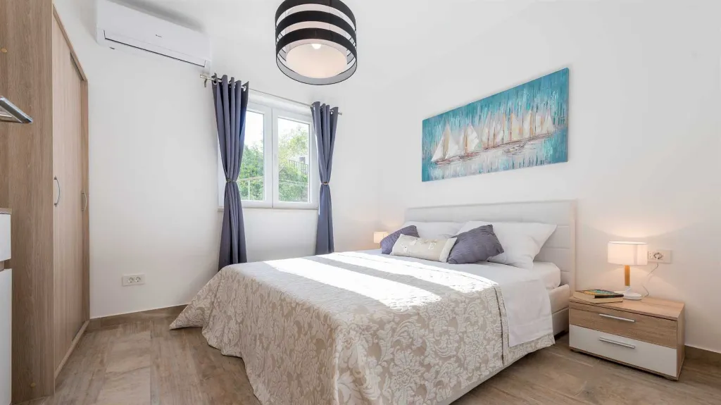 Dubrovnik Lapad 1-Bedroom Apartment for Up to 4