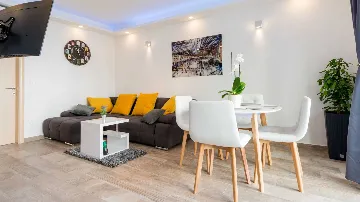 Dubrovnik Lapad 1-Bedroom Apartment for Up to 4