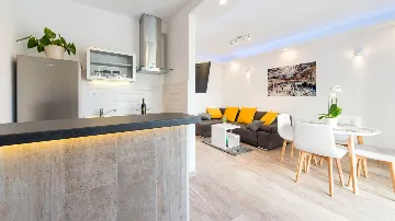 Dubrovnik Lapad 1-Bedroom Apartment for Up to 4