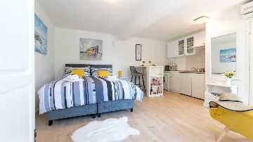 Dubrovnik One-Bedroom Apartment for 2 Guests