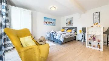 Dubrovnik One-Bedroom Apartment for 2 Guests