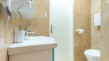 Dubrovnik One-Bedroom Apartment for 2 Guests