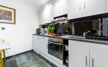 Dubrovnik 1-Bedroom Apartment with Sea View