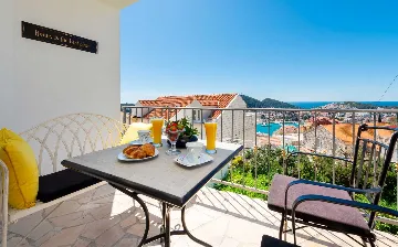 Dubrovnik 1-Bedroom Apartment with Sea View