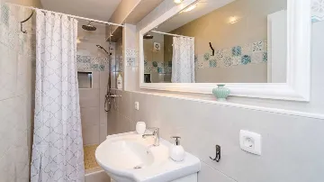 Brsečine 3-Bedroom Villa for Up to 6 Guests