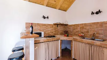 Brsečine 3-Bedroom Villa for Up to 6 Guests