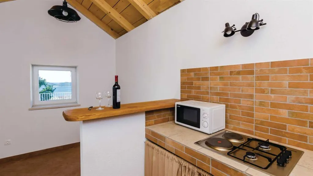 Brsečine 3-Bedroom Villa for Up to 6 Guests