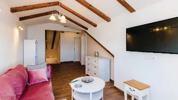 Brsečine 3-Bedroom Villa for Up to 6 Guests