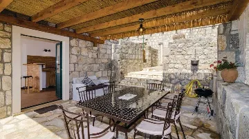 Brsečine 3-Bedroom Villa for Up to 6 Guests