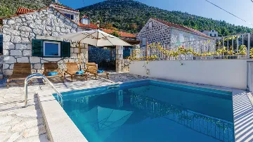 Brsečine 3-Bedroom Villa for Up to 6 Guests