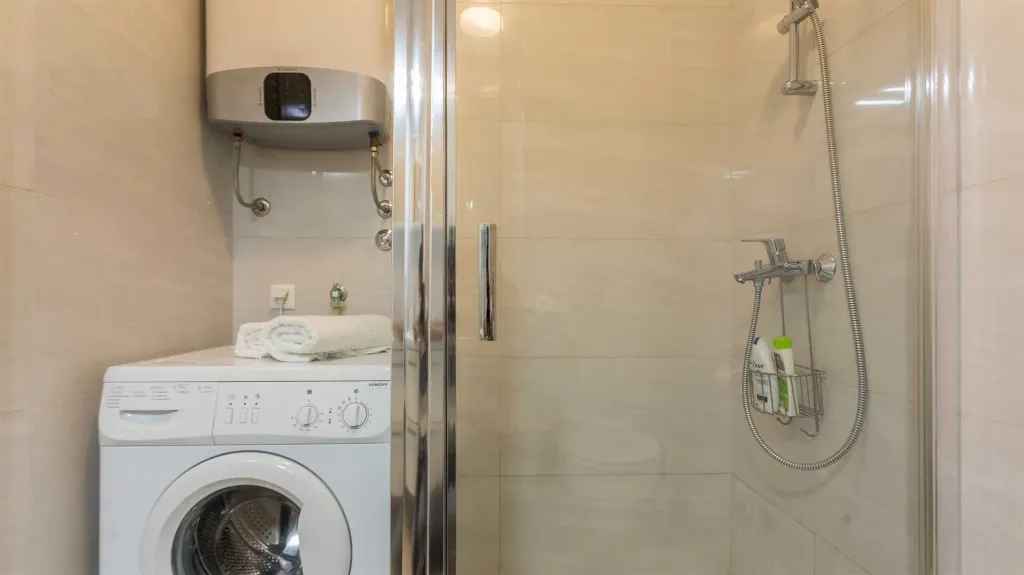 Dubrovnik 2-Bedroom Apartment with Sea View