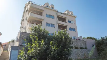 Dubrovnik 2-Bedroom Apartment with Sea View