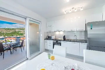 Dubrovnik 2-Bedroom Apartment with Sea View