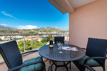 Dubrovnik 2-Bedroom Apartment with Sea View