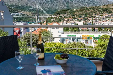 Dubrovnik 2-Bedroom Apartment with Sea View