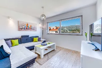 Dubrovnik 2-Bedroom Apartment with Sea View