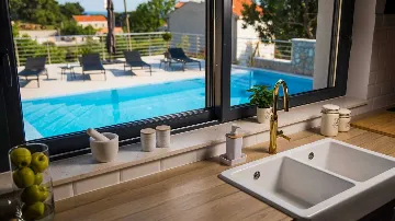 Zaton 3-Bedroom Villa for 6 with Sea View