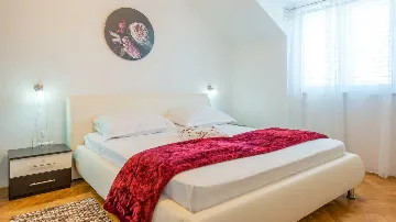 2-Bedroom Apartment with Sea Views in Dubrovnik