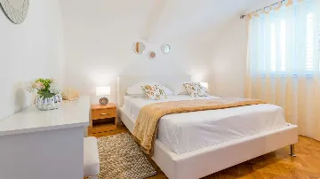 2-Bedroom Apartment with Sea Views in Dubrovnik