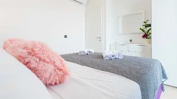 2-Bedroom Apartment with Balconies in Dubrovnik