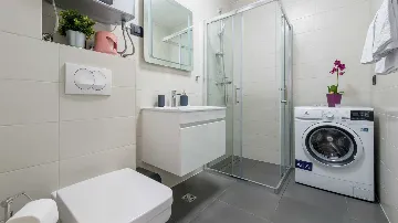 2-Bedroom Apartment with Balconies in Dubrovnik