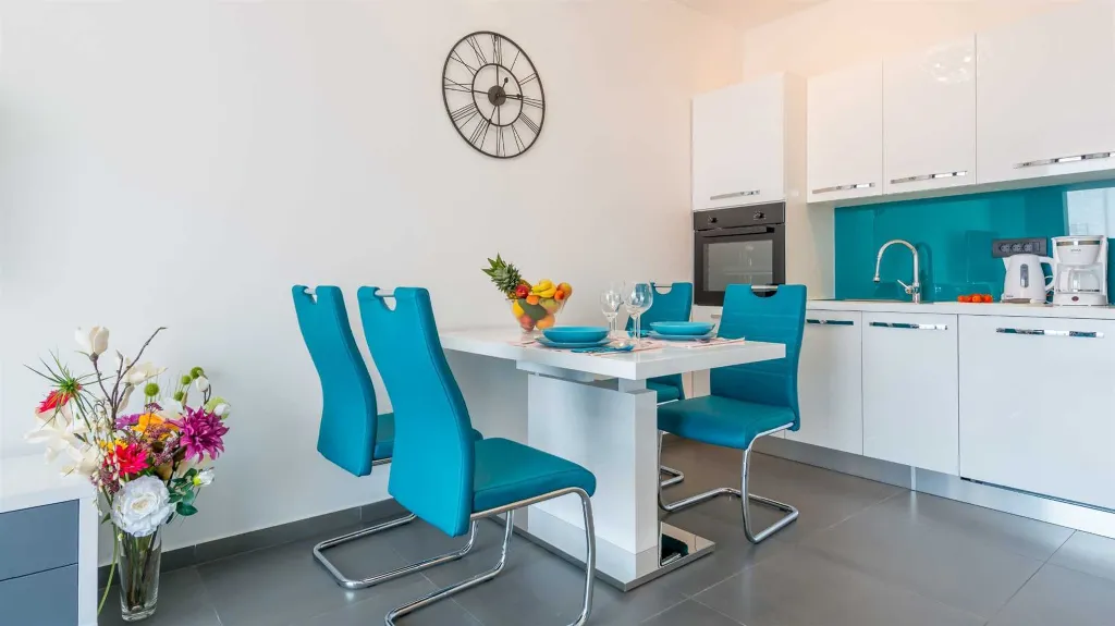2-Bedroom Apartment with Balconies in Dubrovnik