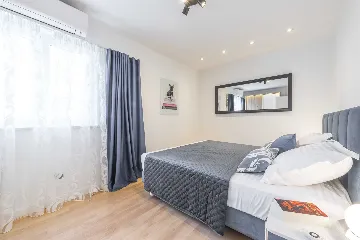 Dubrovnik Two-Bedroom Apartment with Balcony