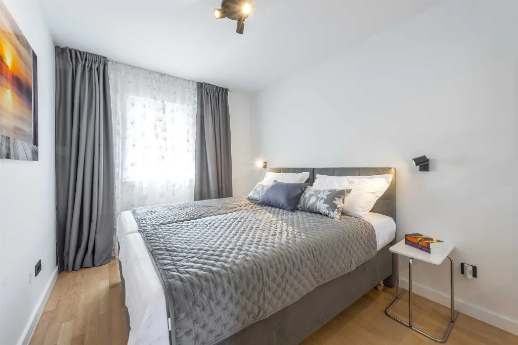 Dubrovnik Two-Bedroom Apartment with Balcony
