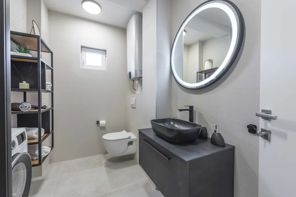 Dubrovnik Two-Bedroom Apartment with Balcony