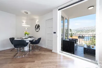 Dubrovnik Two-Bedroom Apartment with Balcony