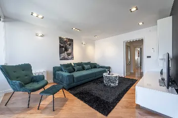 Dubrovnik Two-Bedroom Apartment with Balcony