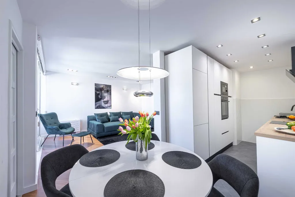 Dubrovnik Two-Bedroom Apartment with Balcony