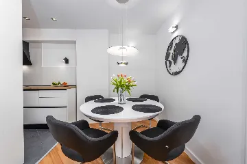 Dubrovnik Two-Bedroom Apartment with Balcony