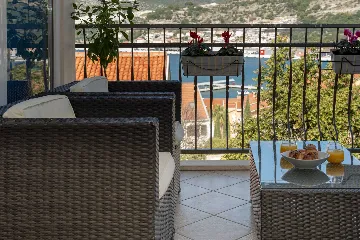 Dubrovnik Two-Bedroom Apartment with Balcony