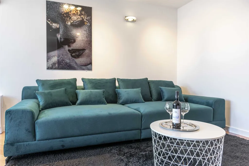 Dubrovnik Two-Bedroom Apartment with Balcony