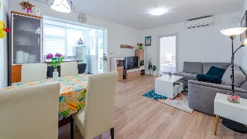 Two-Bedroom Apartment in Dubrovnik (Sleeps 4)