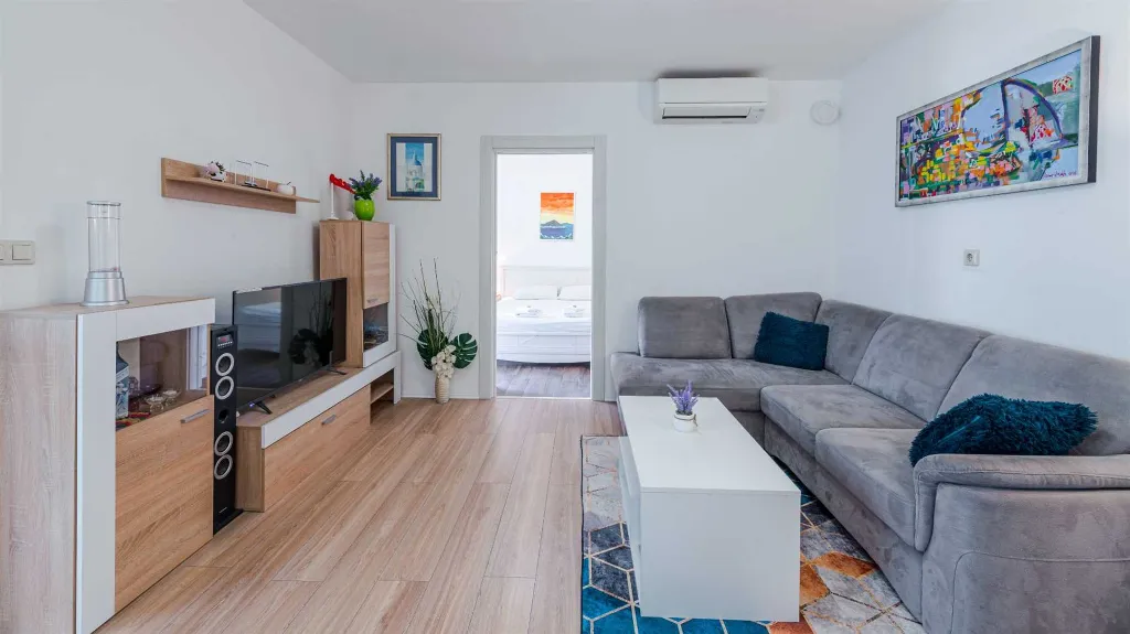 Two-Bedroom Apartment in Dubrovnik (Sleeps 4)
