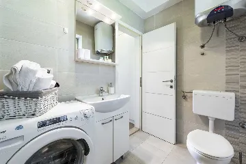 Dubrovnik 2-Bedroom Apartment for 4 Guests