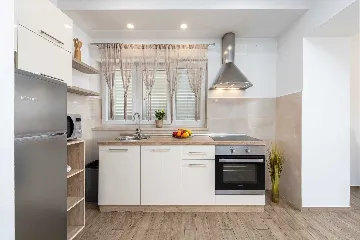 Dubrovnik 2-Bedroom Apartment for 4 Guests