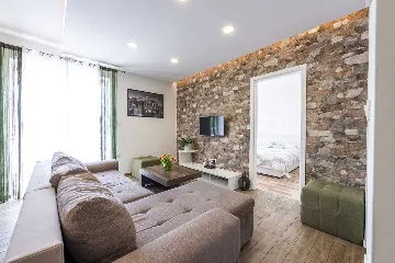 Dubrovnik 2-Bedroom Apartment for 4 Guests