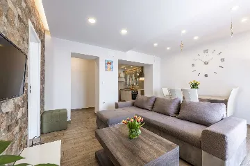 Dubrovnik 2-Bedroom Apartment for 4 Guests